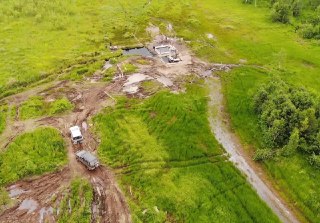 Спасатели освободили застрявших автомобилистов у диких Озерков